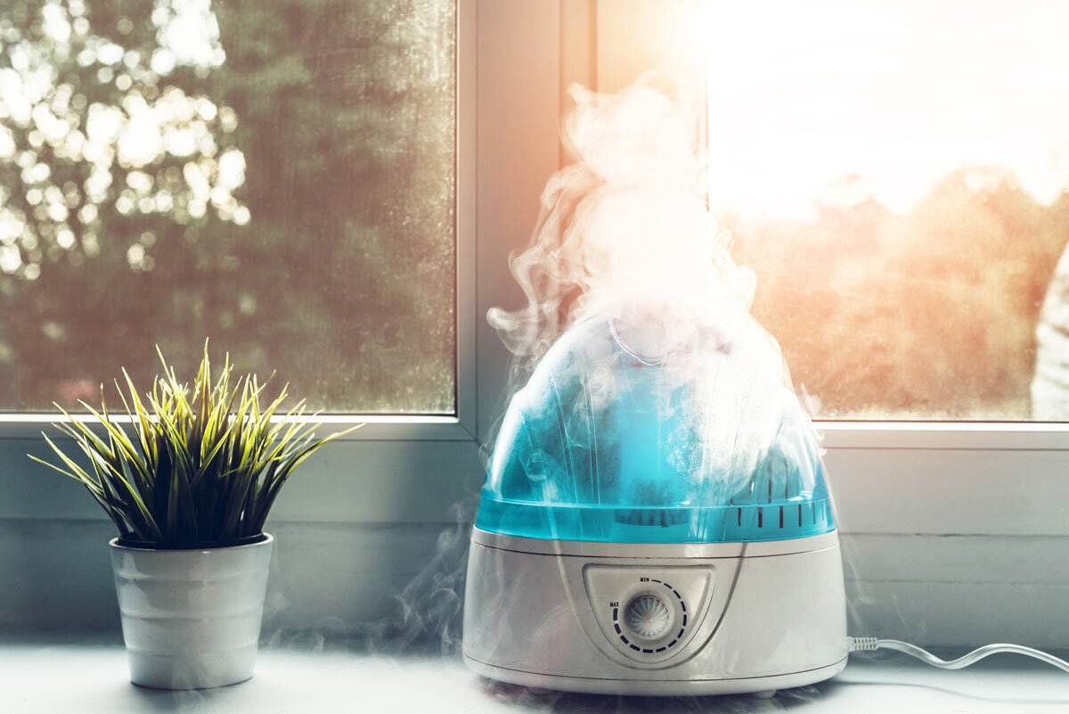 in-room humidifier operating
